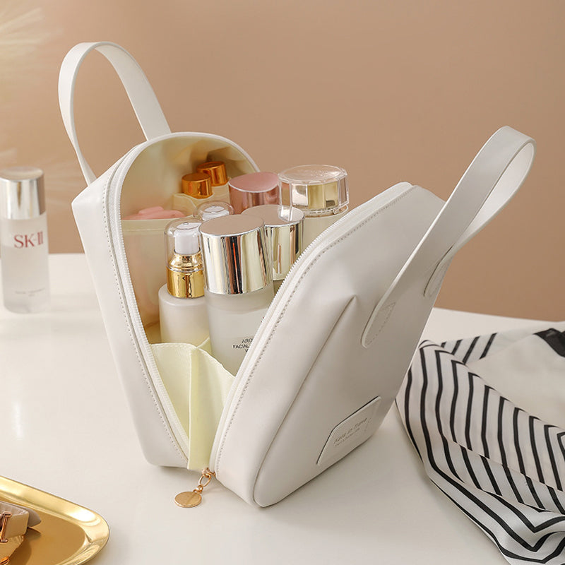 Vega | Exquisite Travel Bag