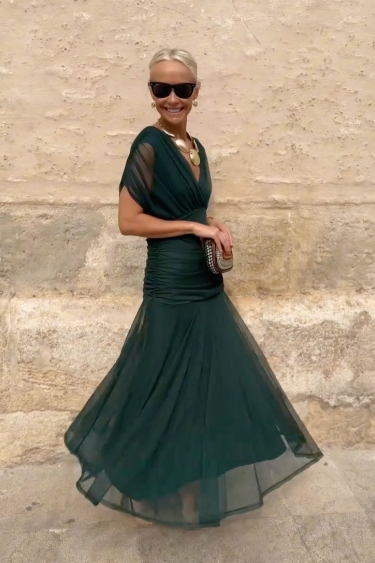 Lisa | Elegant Maxi Dress