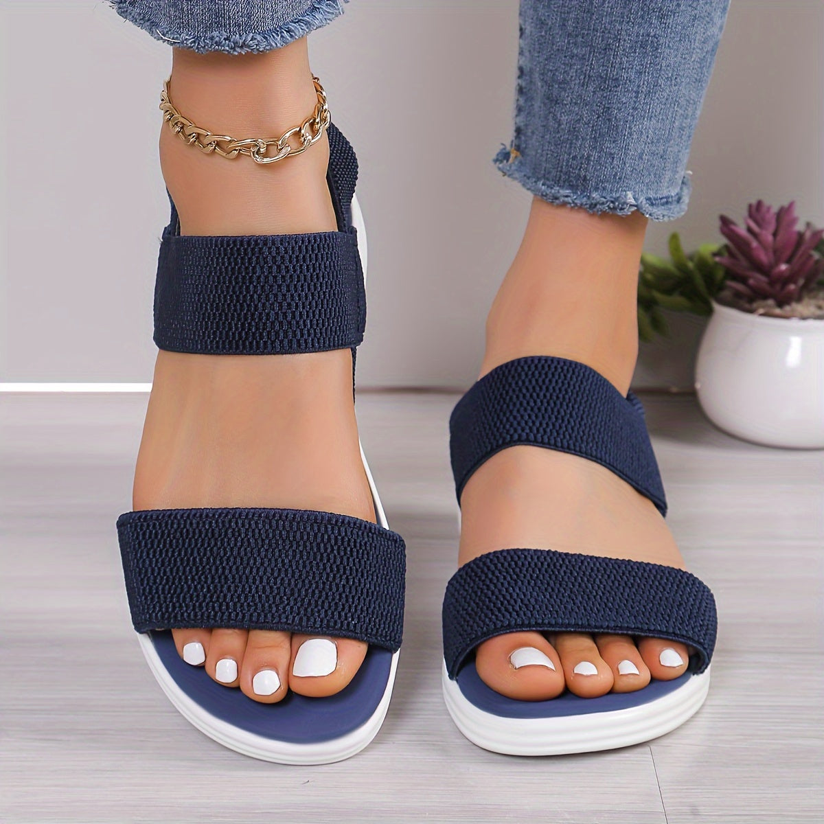 Emila | Lightweight Sandals