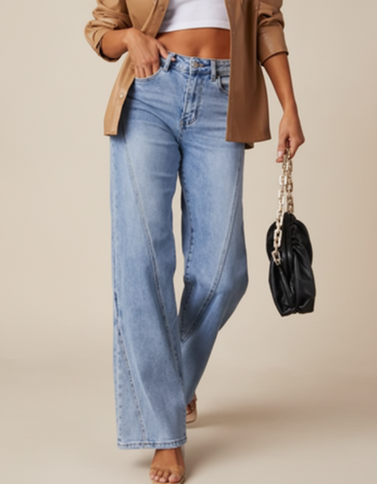 Olidia | High-Waisted, Wide-Jeans